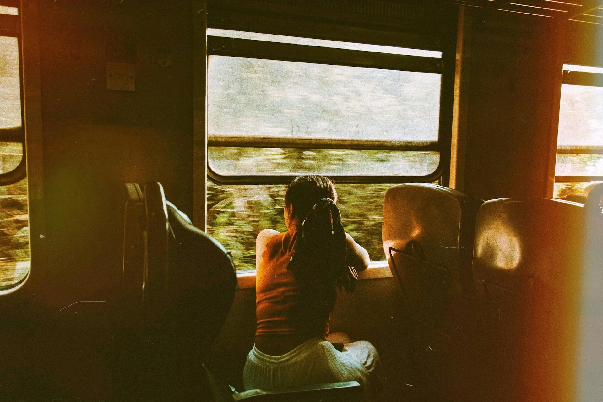 Arrivare in treno | © Pexels